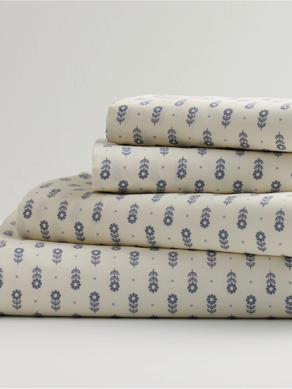 Ditsy Blue Floral King Cream Sheet Set with Blue Floral Print